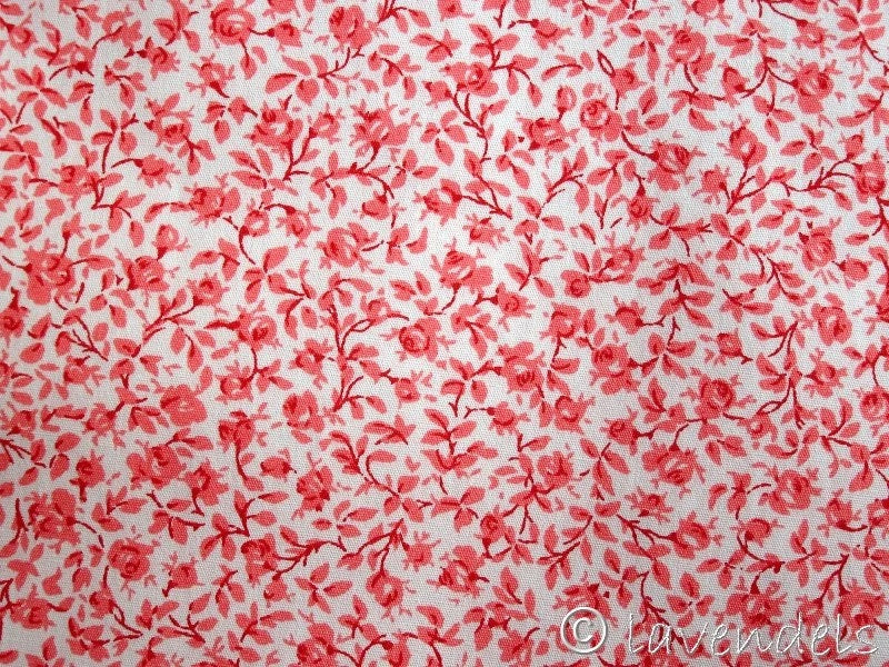 hellrot kleine Blümchen