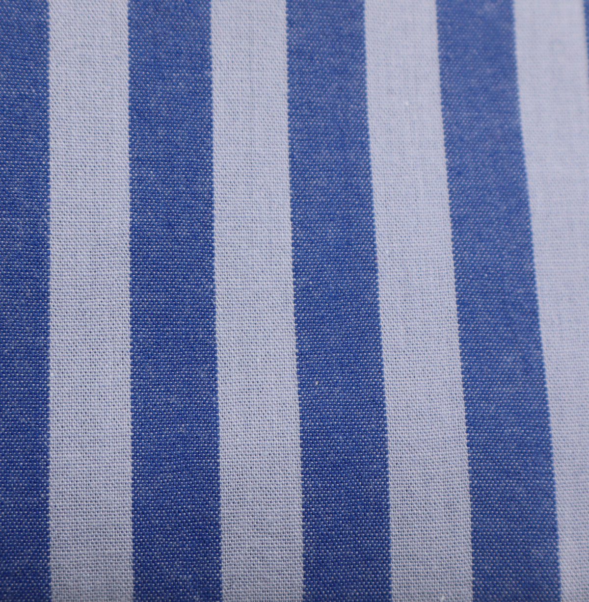 blau hellblauflieder breit gestreift