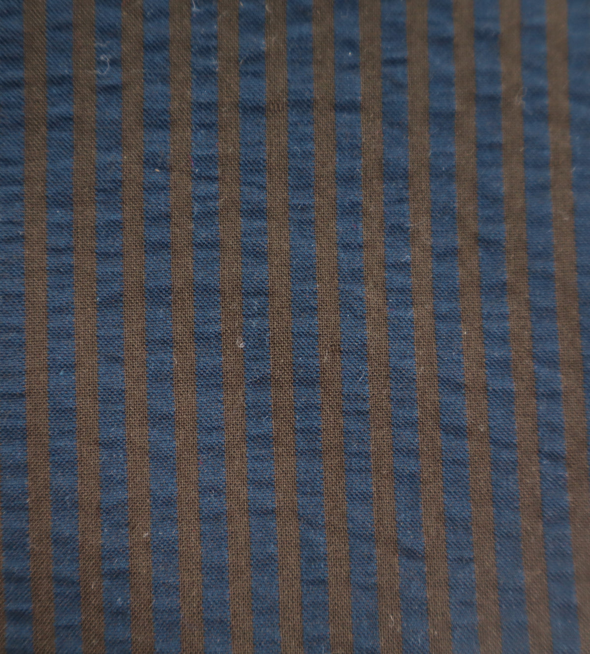 rød blå grå stribet Seersucker