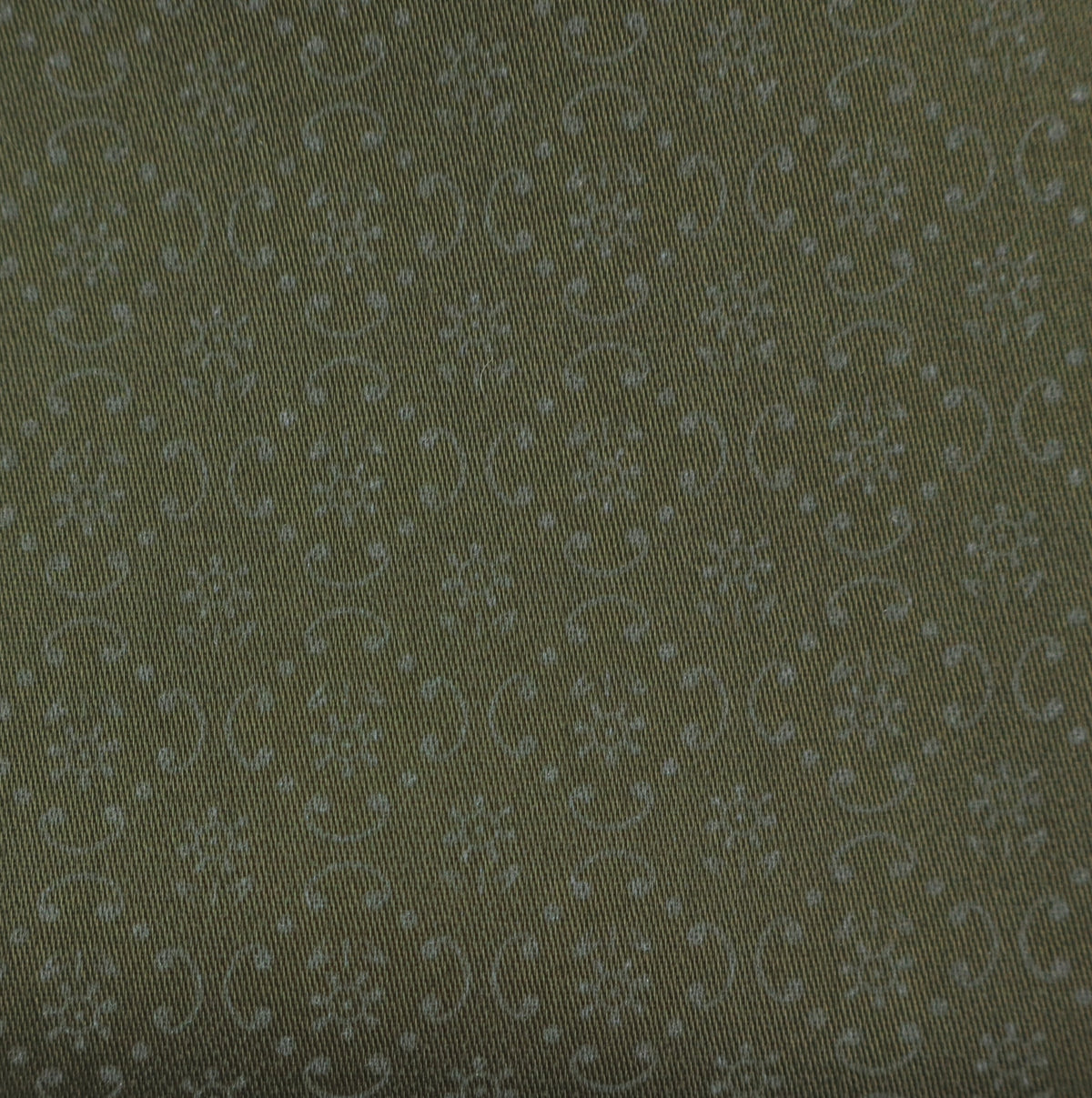 botones de dirndl gris oscuro