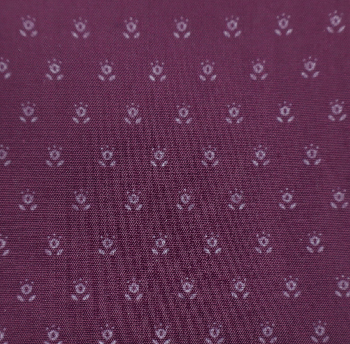 aubergine Dirndlblumen