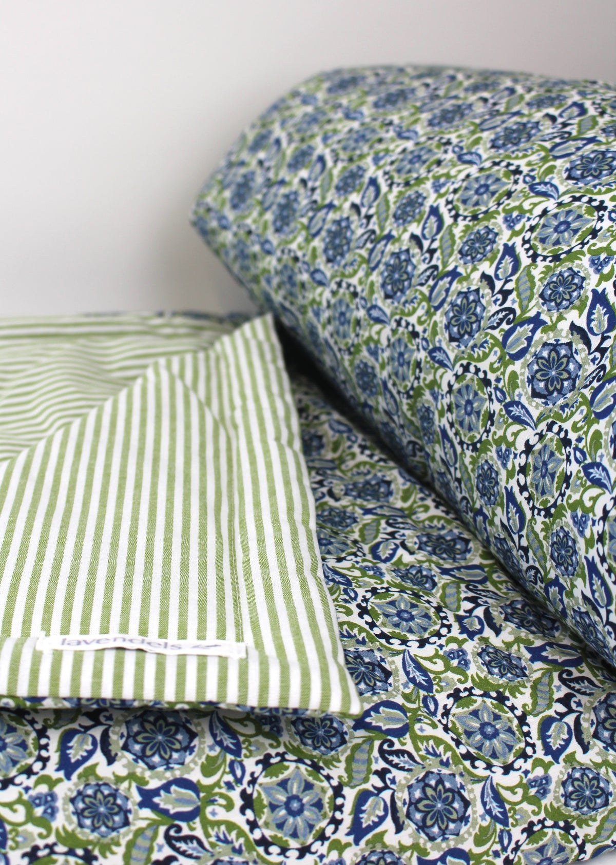 LORE Plaid