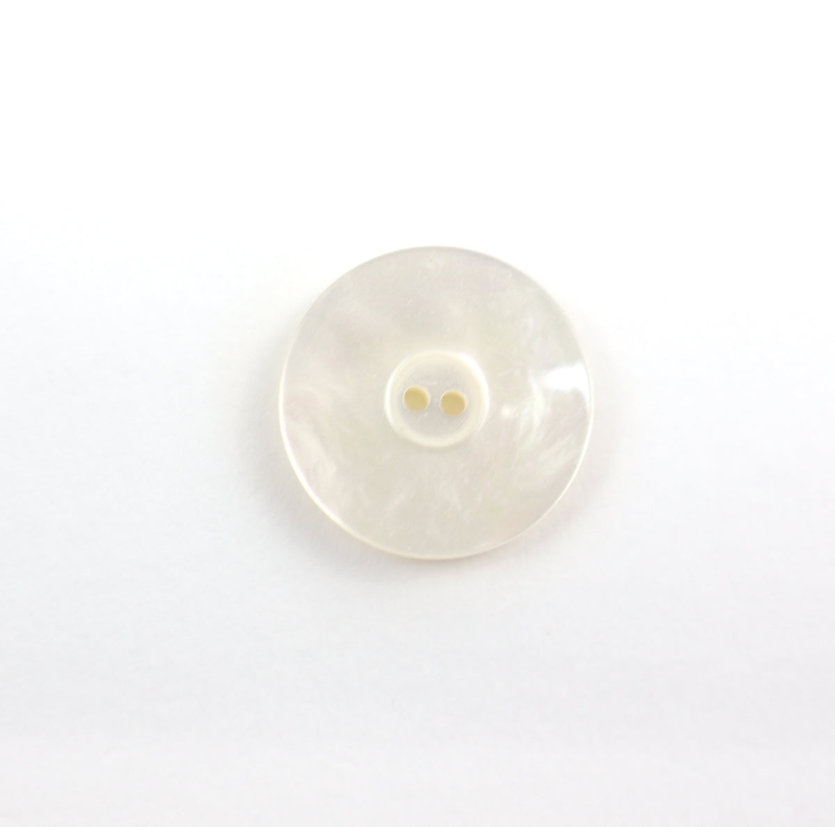 off-white button mother-of-pearl look 22 mm
