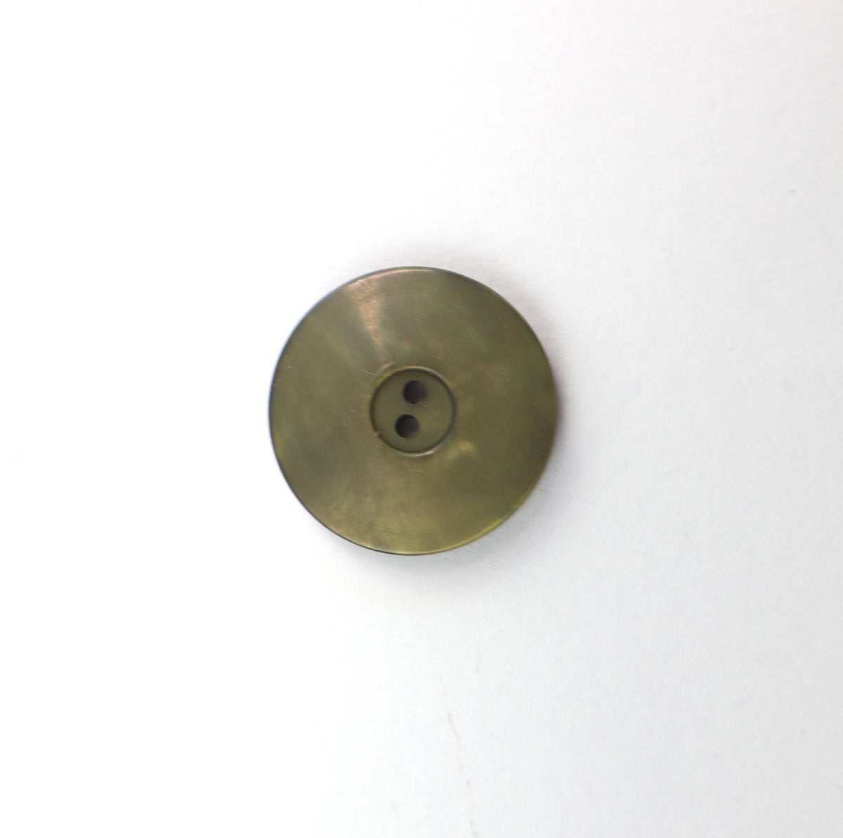 khaki button mother-of-pearl look 22 mm