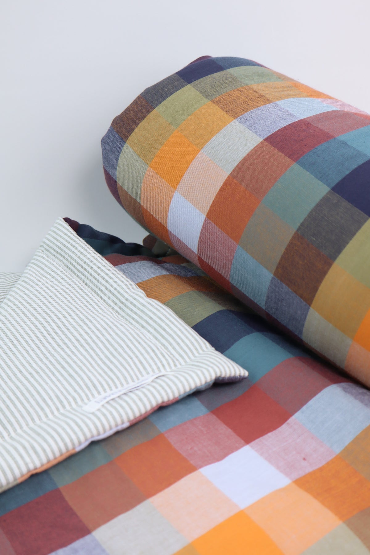 NOA Plaid