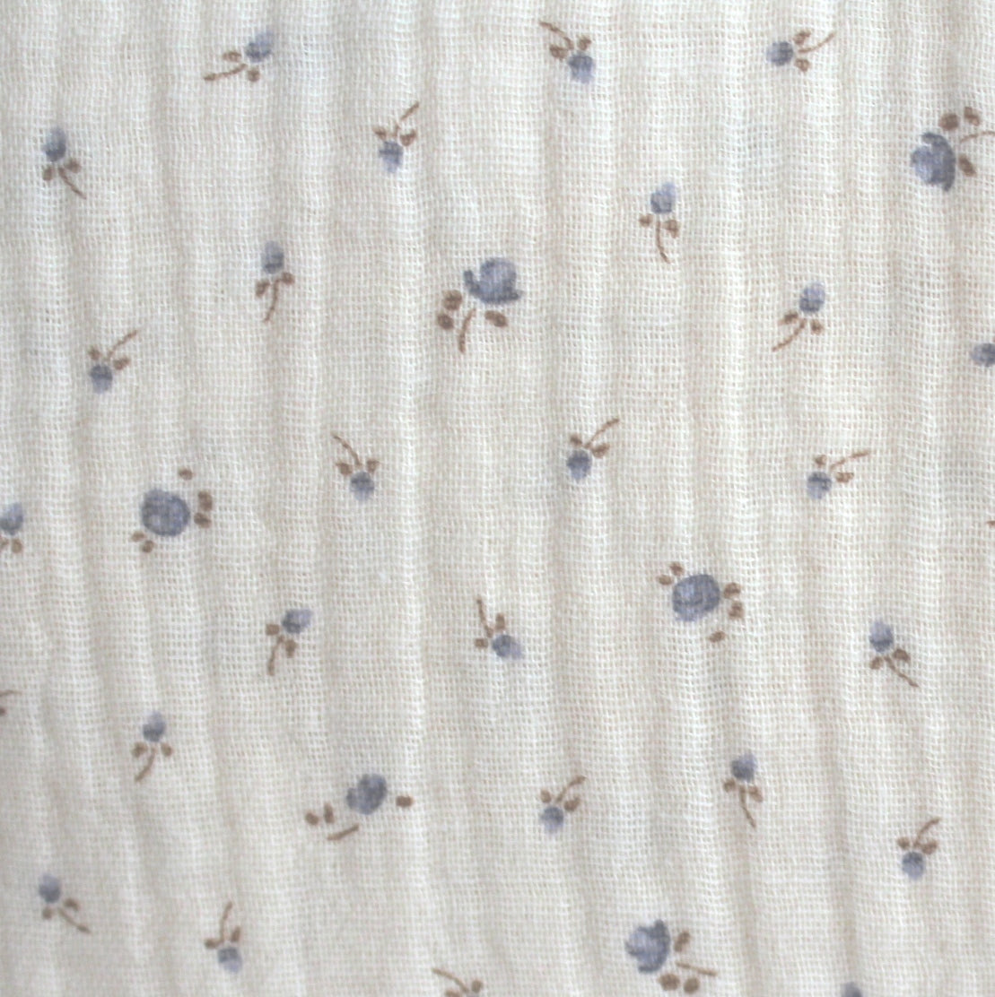 creme blau Petites Fleurs Musselin