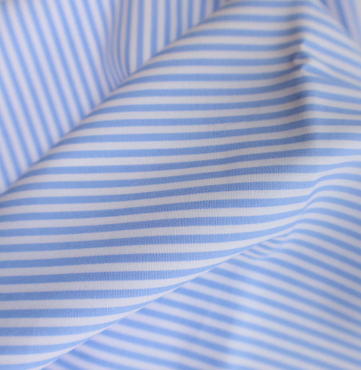 mittelblau fein gestreift 0,15 Popelin
