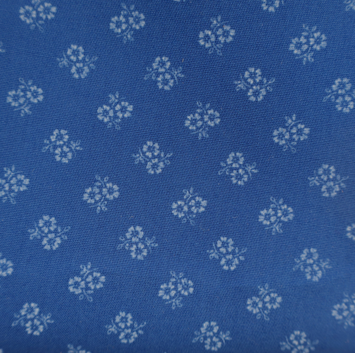 königsblau Trachtenblumen