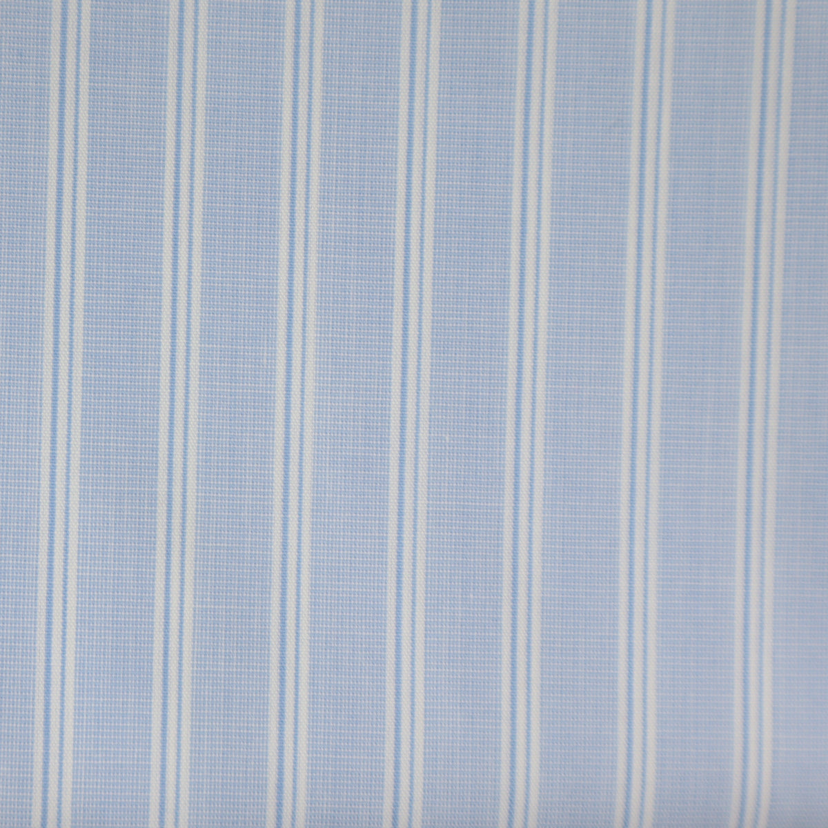 medium blue finely striped 0.15 poplin