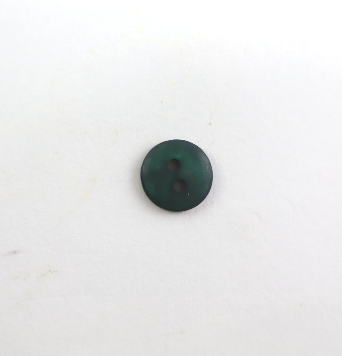 mint button mother-of-pearl look 12 mm